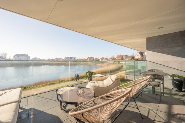 Luxurious apartment with a beautiful view of the Zegemeer in the La Rive residence
