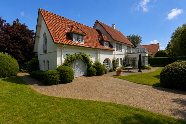 Villa with south-facing garden for sale in Deenspad le Zoute