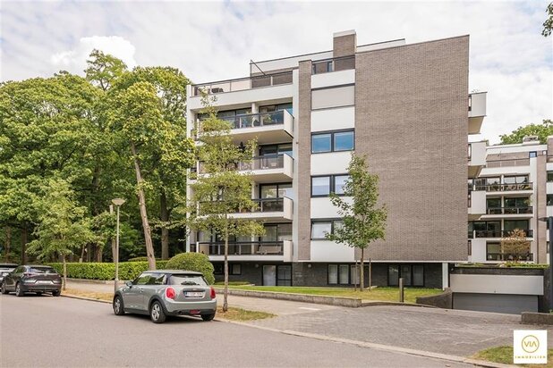 Standingvol app. met 3slk + terras & P