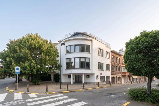 WSP: superb Art Deco house