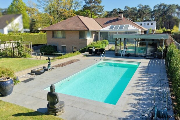 Villa van 349m² op 29a67ca met openluchtzwembad