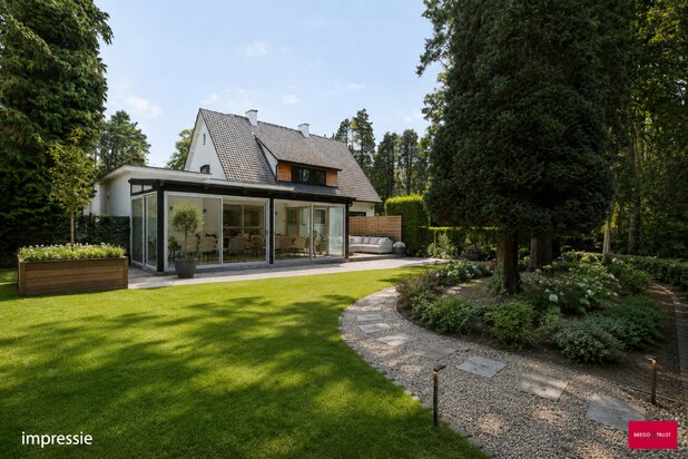 Charme villa met polyvalente ruimte