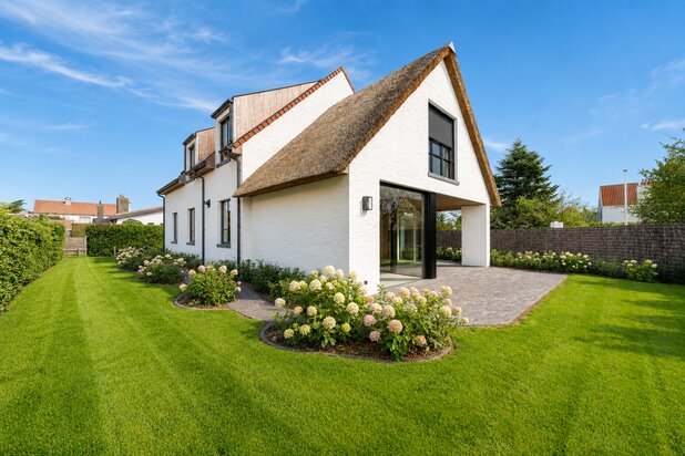 Prachtige nieuwbouw villa te Duinbergen