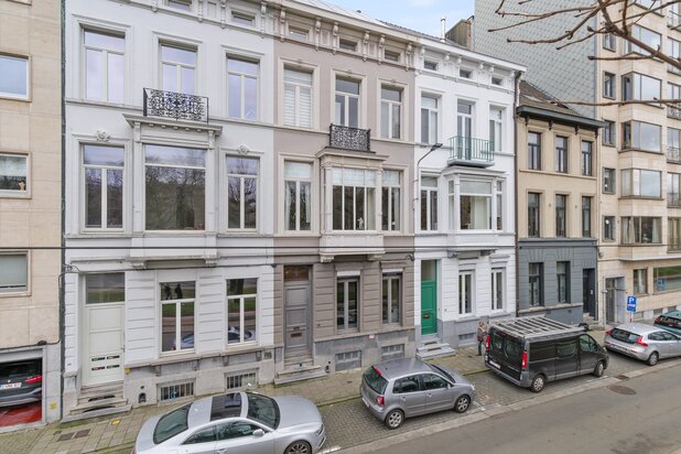 Combinatie van wonen en werken in een statig herenhuis aan het Zuidpark