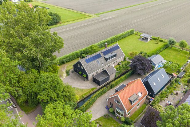 Bâtiment historique a vendre a Stompetoren avec reference 19211069526