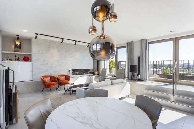 Luxueuze penthouse met waterzicht en riante terrassen