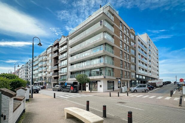 Appartement ensoleillé avec terrasse sur la Kustlaan