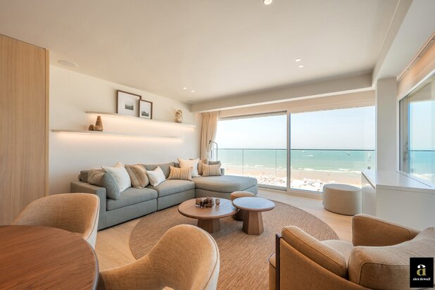 Superbe appartement d’angle avec vue frontale sur mer sur la Digue du Zoute