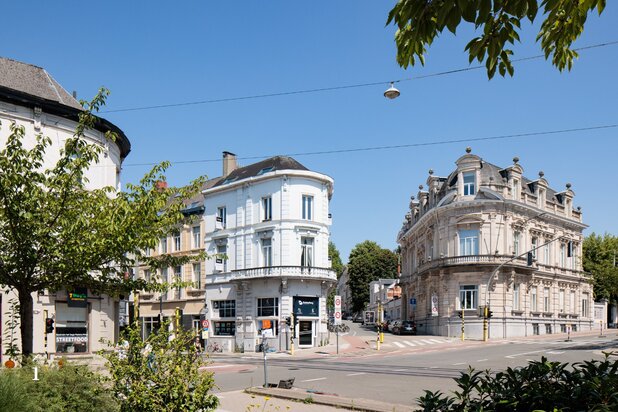 Karaktervolle opbrengsteigendom in de Laurent Delvauxstraat