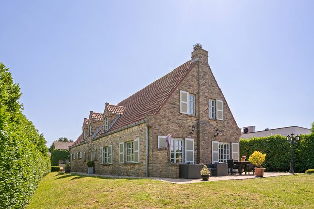 Karaktervolle villa op gunstige locatie