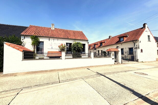 Prachtige langgevelhoeve met onafhankelijke woning