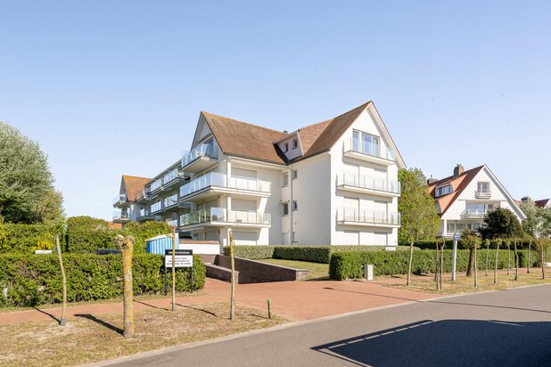 Exclusivité: Magnifique appartement rénové dans une résidence de standing - Zoute