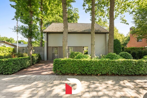 Stijlvolle en duurzame villa met unieke tuin nabij Brugge