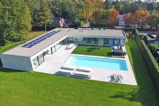 Exclusieve laagbouwvilla in residentiële buurt