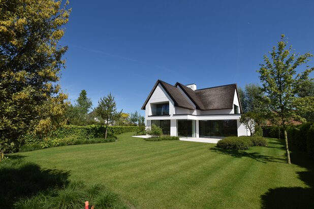 Luxueuze nieuwbouwvilla gelegen aan de rand van het Zoute