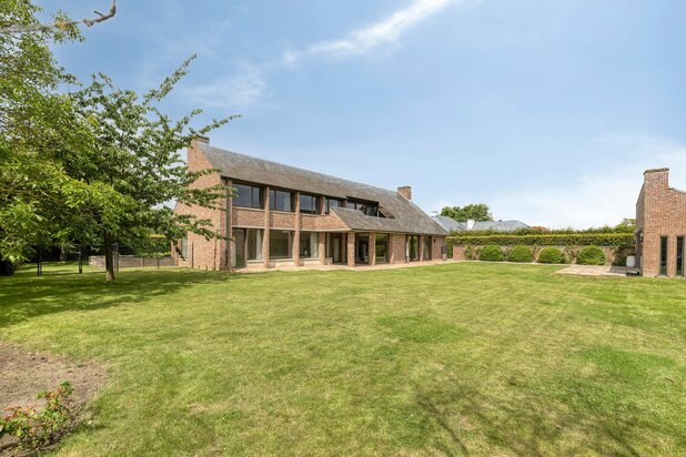 Spacious luxury villa for rent in Villapark in Waregem!