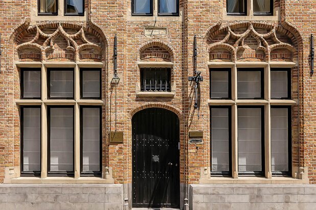 Classy mansion 'Hier In De Draecke'