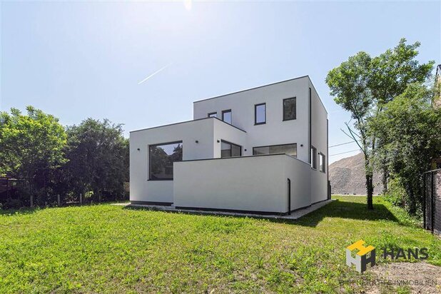 Kwalitatief gerenoveerde villa(380 m²) in Bonheiden