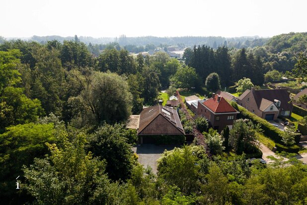 Vrijstaande woning omgeven door groen op 4.128m² nabij Heusdendorp