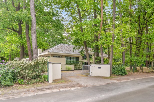 Ruime villa op 30 are in een rustige, bosrijke omgeving te Keerbergen