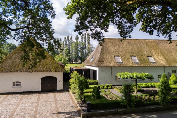 Historisch gebouw te koop in HELVOIRT met referentie 19511174072