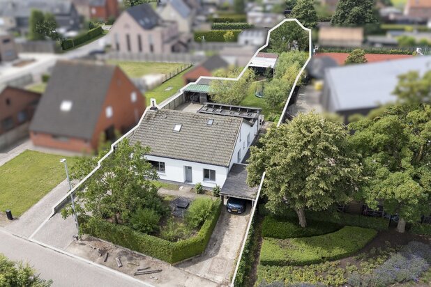 Ruime woning met tuin - doordreven gerenoveerd, 4 à 5 slpks.