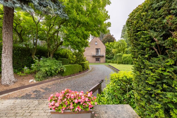 Charming villa in Prince d'Orange on a plot of 11 ares