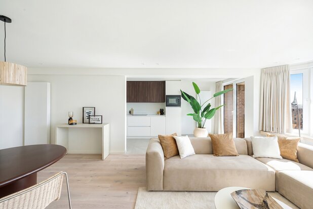 Prachtig vernieuwd appartement met open zichten en terrassen