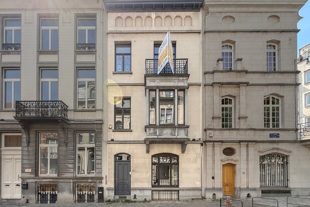 De Crayer: a splendid, renovated 5-bedroom mansion