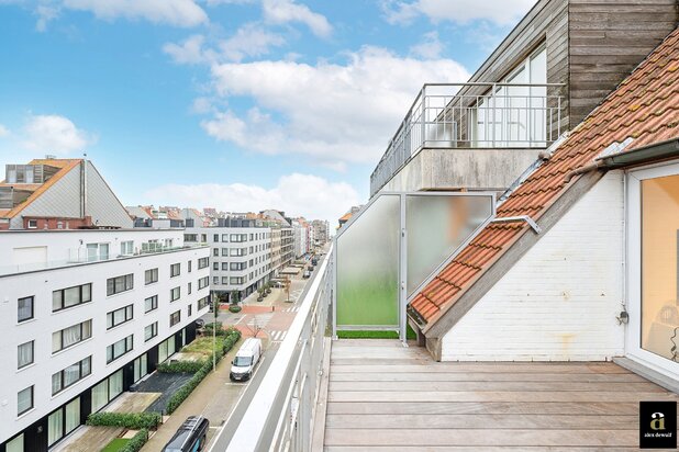 Appartement duplex accessible (3 chambres) avec terrasses ensoleillées.