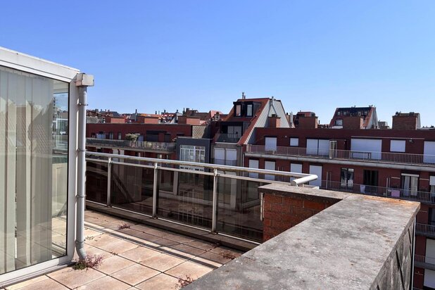 A rénover | Duplex-penthouse avec terrasses et vue mer à Knokke
