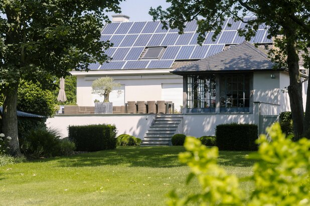 Exclusive ready-to-move-in villa with spacious garden in Oostduinkerke