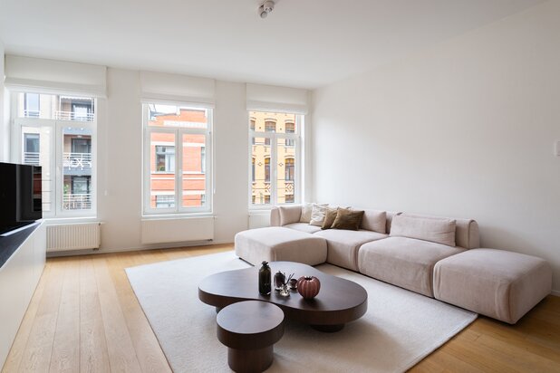 élégant appartement de 2 chambres avec terrasse sur le Zuid