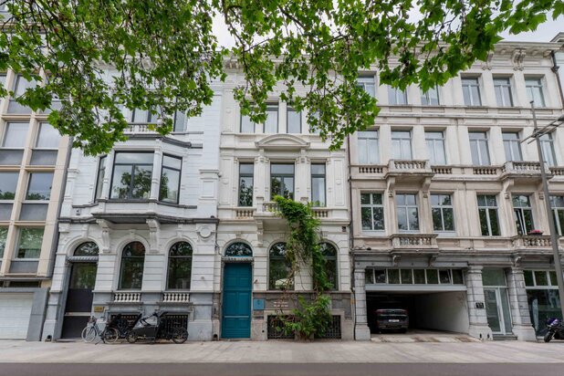 Uitzonderlijke herenwoning met grote stadstuin op Het Zuid.