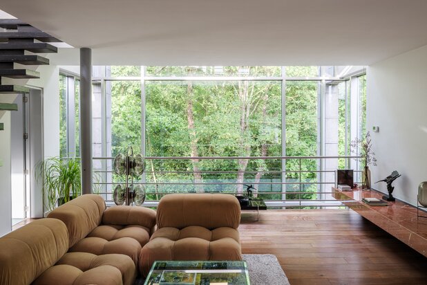 Vrijstaande architectenwoning (bvo 444 m²) op de grens met natuurpark Overmeers