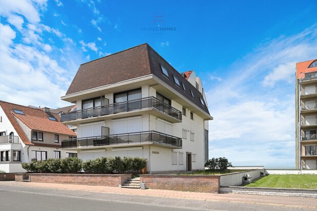 Prachtig gerenoveerd duplexappartement, gelegen op de hoek van een stijlvolle villaresidentie in de Jozef Nellenslaan.