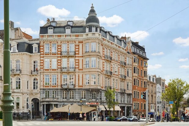 Mérode – Appartement de standing rénové avec terrasse et parking