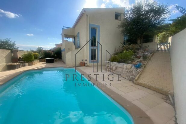Maison/Villa à vendre à Carnoux-en-Provence – 5 chambres – 197 m²