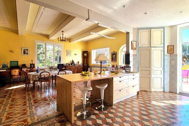 Maison à vendre à Beziers – 6 chambres – 311 m²