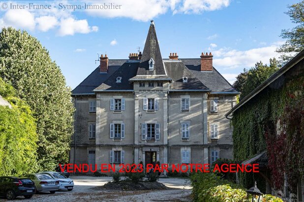 Maison à vendre à ST JEOIRE PRIEURE – 12 chambres – 1000 m²