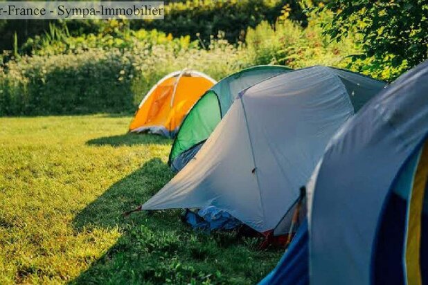 Camping à vendre à LA SALVETAT SUR AGOUT – 20 pièces – 18 ha de terrain