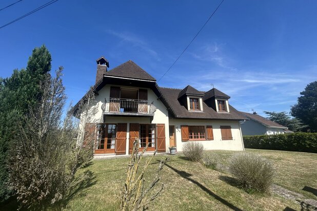 SPACIEUSE MAISON FAMILIALE