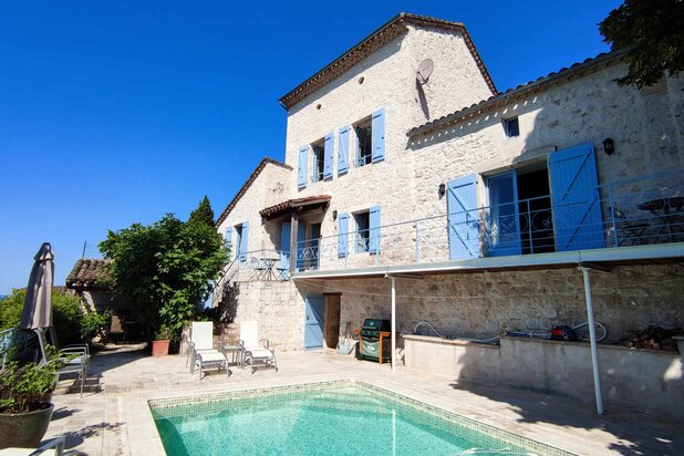 Magnifique maison de village rénovée avec goût, 166 m2 4 cha