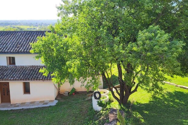 Maison à vendre à Saint-Amour-Bellevue – 6 pièces – 127 m²