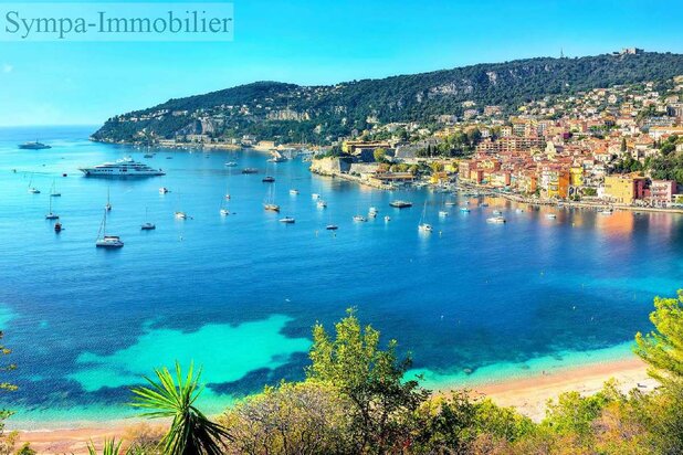 Camping à vendre à Hyères – 10 pièces – 100 m²