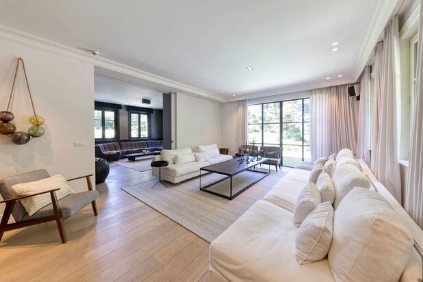 Espinette Centrale – villa of approx. 812 m²