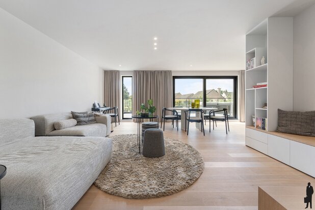 Luxueus ruim appartement (217m²) met ruim terras te SKW.