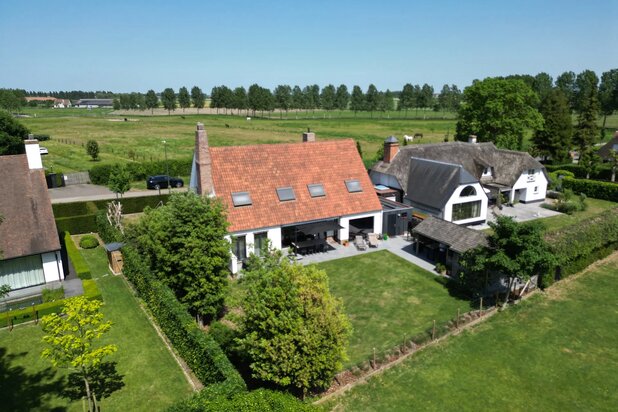 Elegant detached villa, renovated and ideally situated near the centre of Knokke