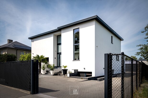 Stylish villa with wellness facilities, a separate practice space, and a spacious garage in Maasmechelen!
