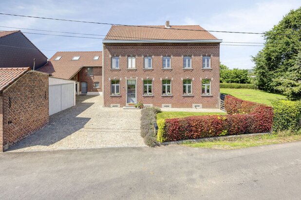 Ruime Charmewoning op topligging